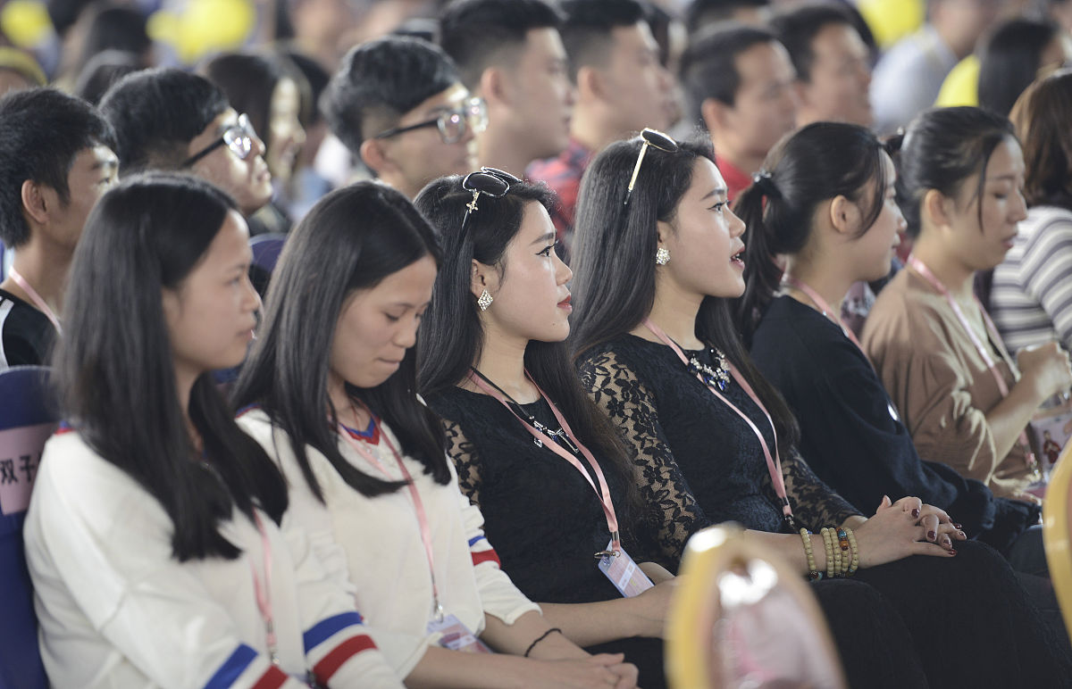 初中毕业生考不上高中如何是好？_成都高铁学校招生