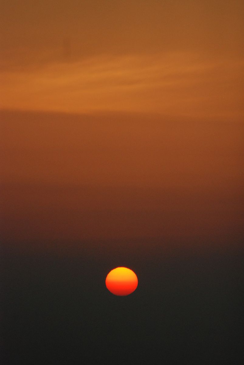 日全食几百年一次