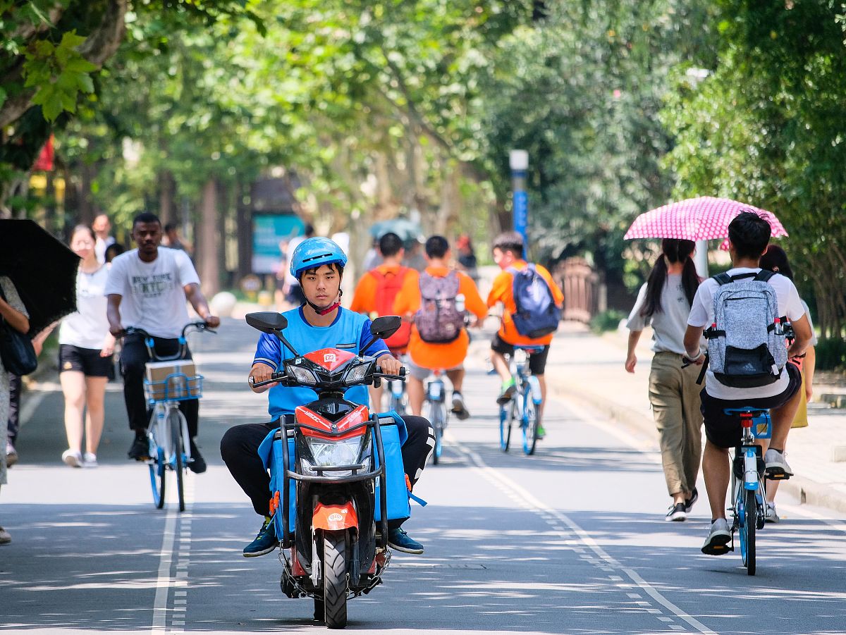重庆商务学校2021年招生专业有哪些？- 附最新招生计划