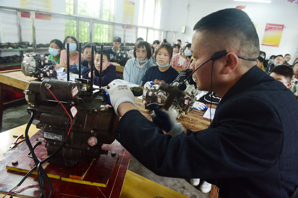 南康职业中等专业学校小家电原理与维修专业都有哪些课程-怎么样