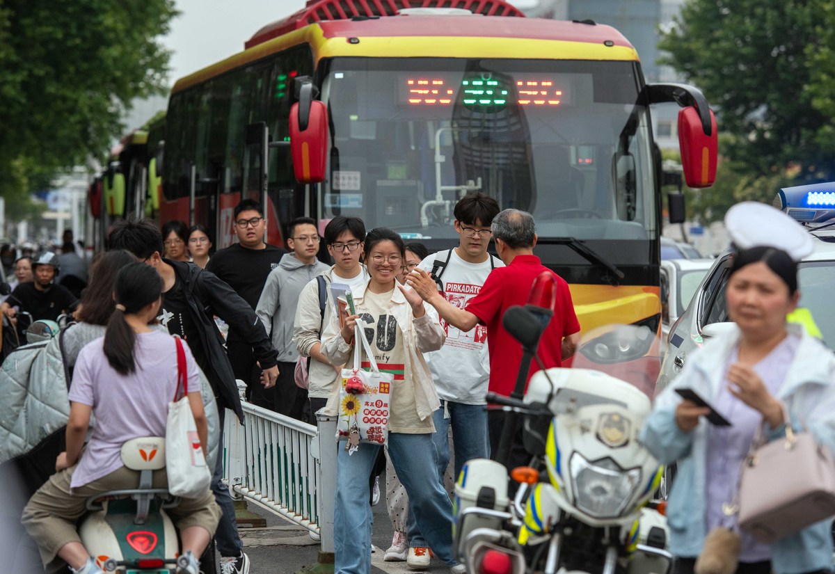 大同学生来西安上学怎么坐车？