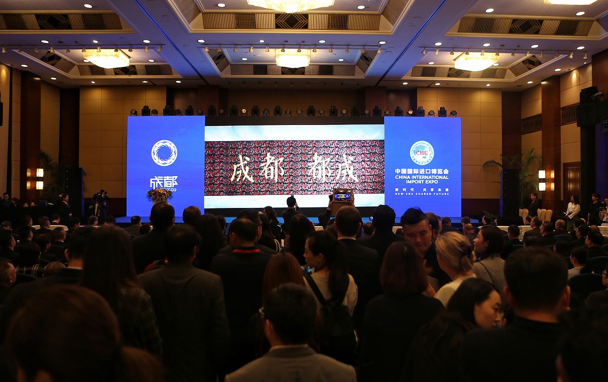 (如需下载使用,请务必署名红星新闻 王红强,谢谢!)2019年11月4日,上海