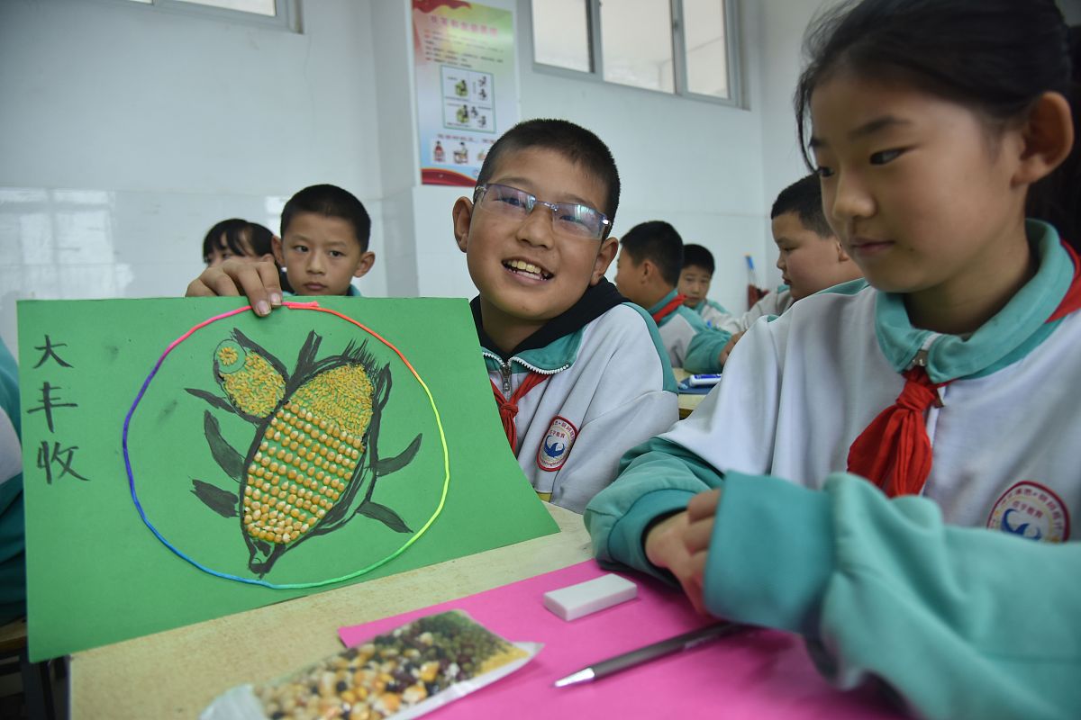 神奇种子魔法树：创意绘画课，让孩子画出独一无二的树