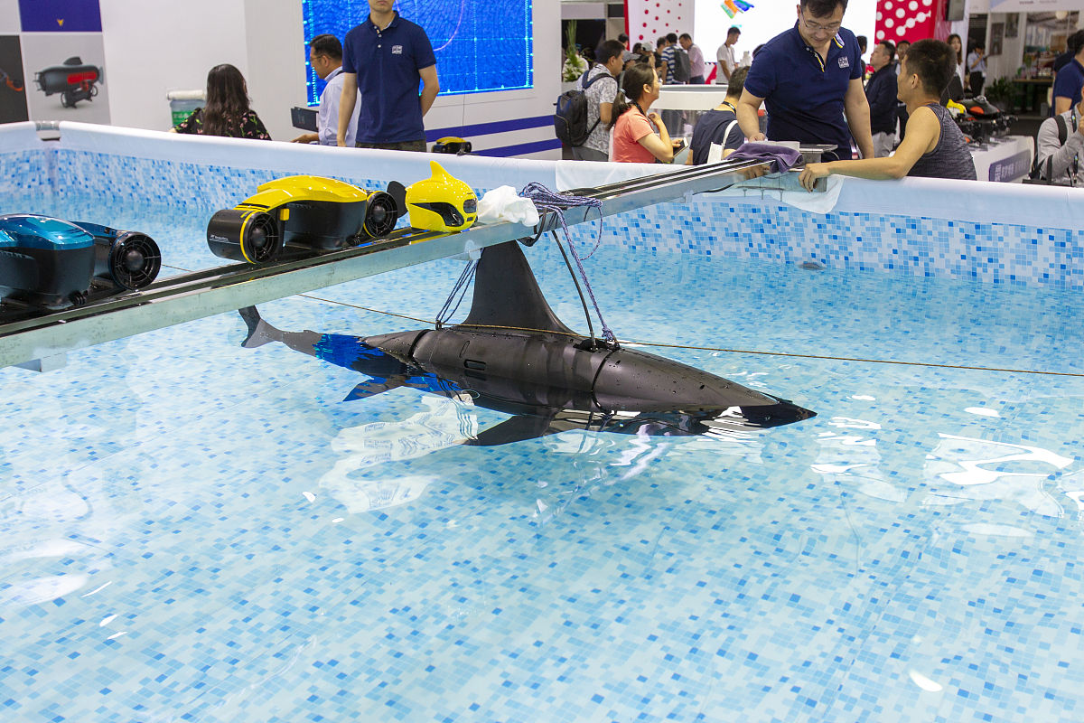 基于IPMC的软体机器鱼水动力学特性研究