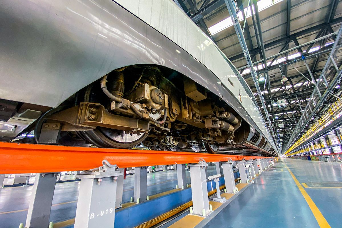 动车组车体结构解析：组成部分及作用详解