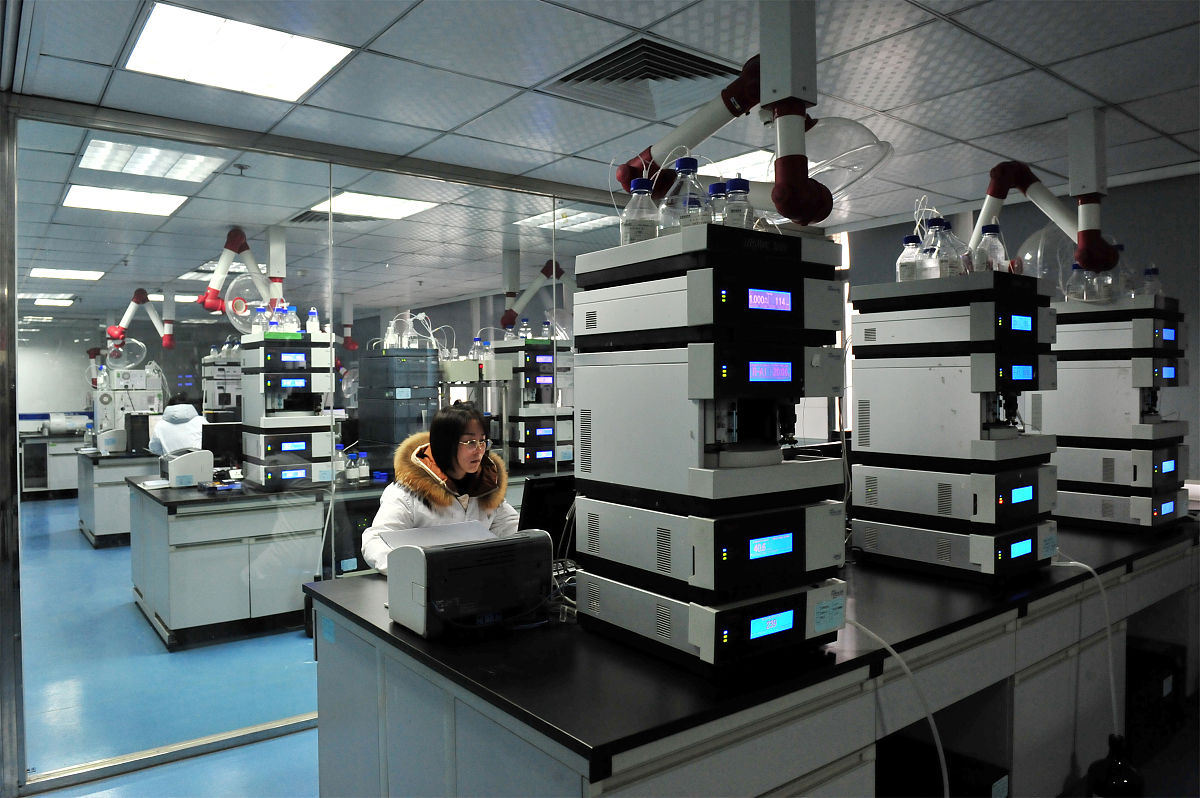 重庆医药科技学校化学制药专业介绍：培养医药行业专业人才