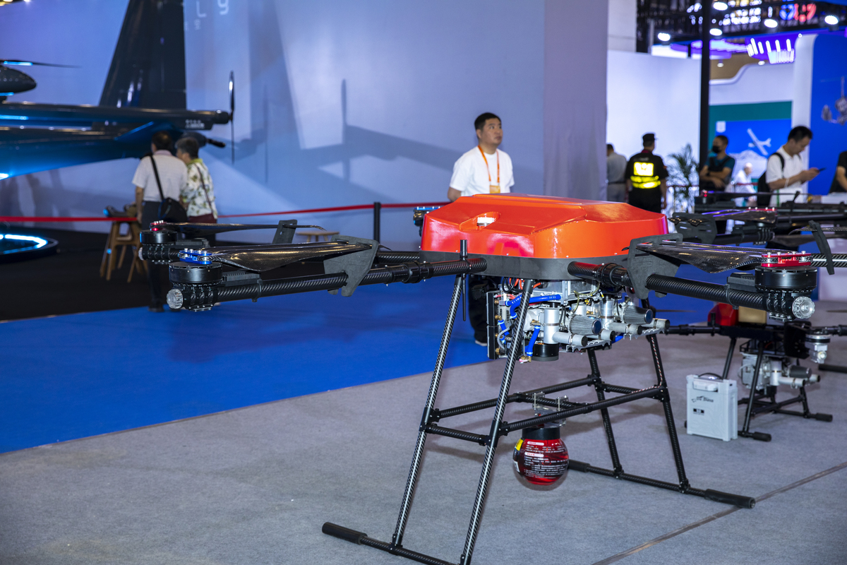 电传飞控系统脚蹬机构：国内首创，填补空白，引领航空产业发展新纪元