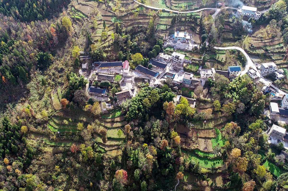 重庆统景职业中学2021年招生办联系电话