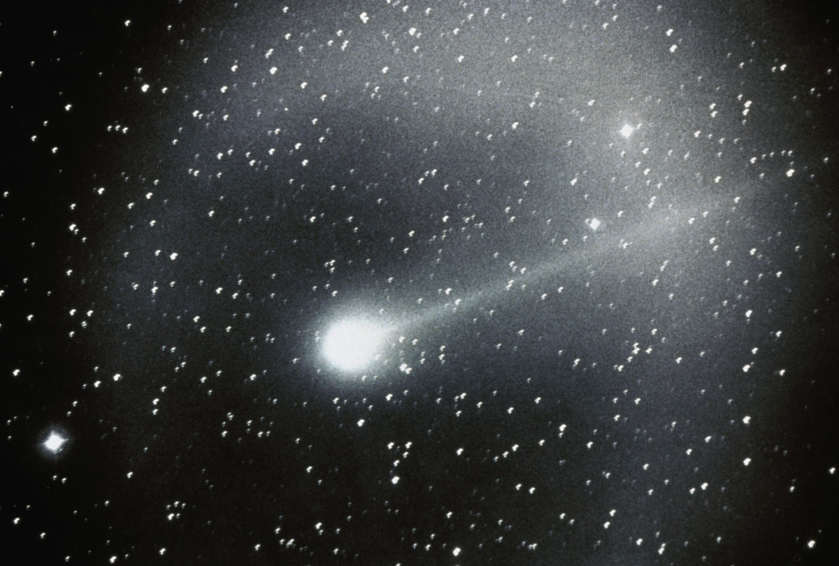 1986年,福特天文台拍到的哈雷彗星.halley's comet passes through sp