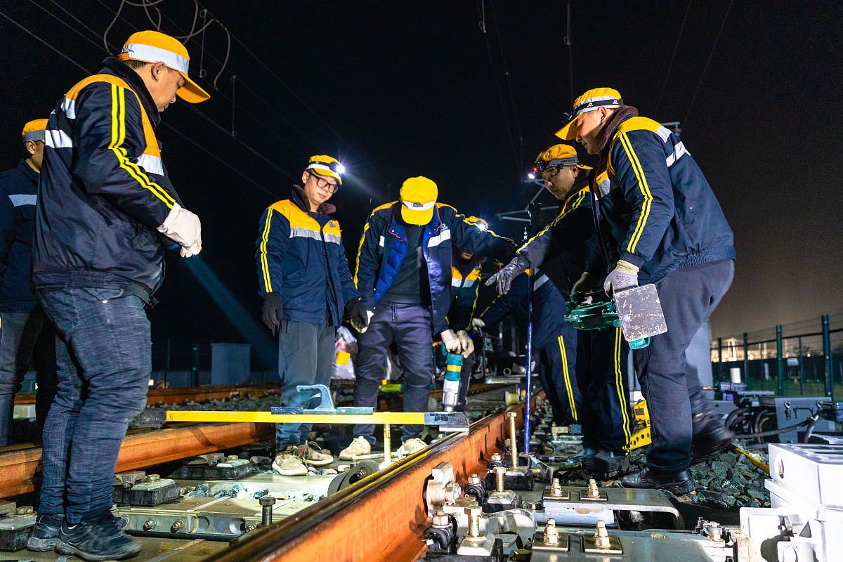 陕西2023年200分能上铁路学校吗好不好