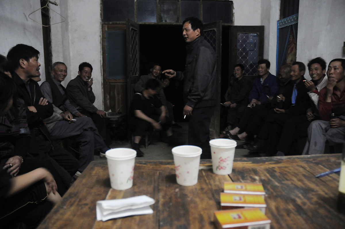 2011年4月27日,安徽安庆计渡村,土地流转招标会.这是村里第一次举办土