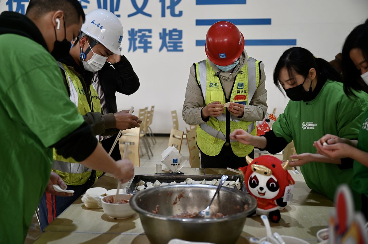 (如需下载使用,请务必署名红星新闻 刘海韵/视觉中国,谢谢)2021年2月9