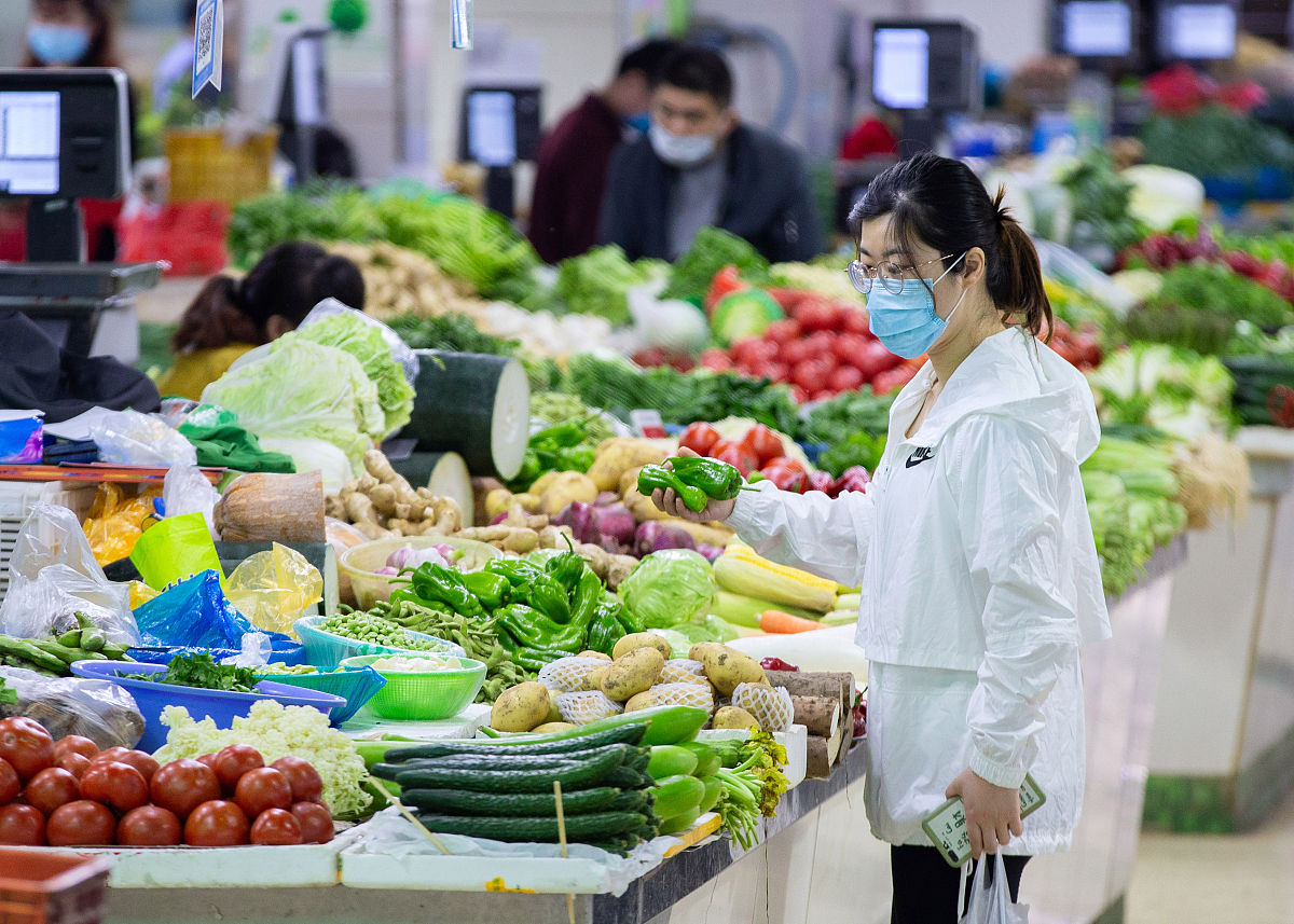 蔬菜质量不高 要求：1000字的原因分析，不分段，有举例