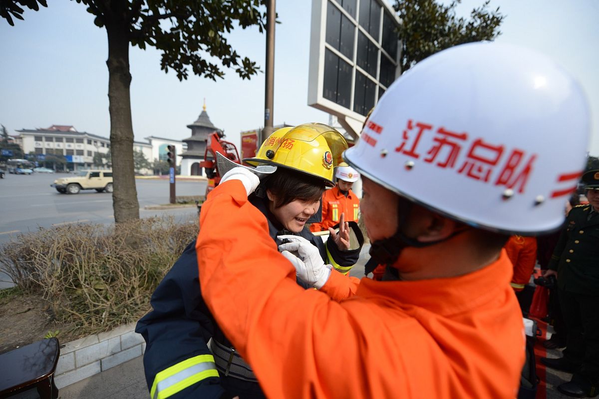 六盘水媒体曝光求助热线是多少？ 要求：创建1500字的文章不能出现电话