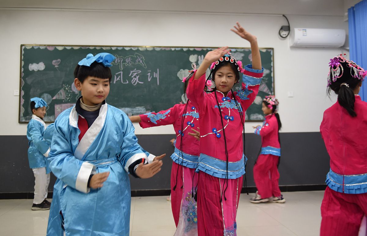 初中毕业能学中医学专业不