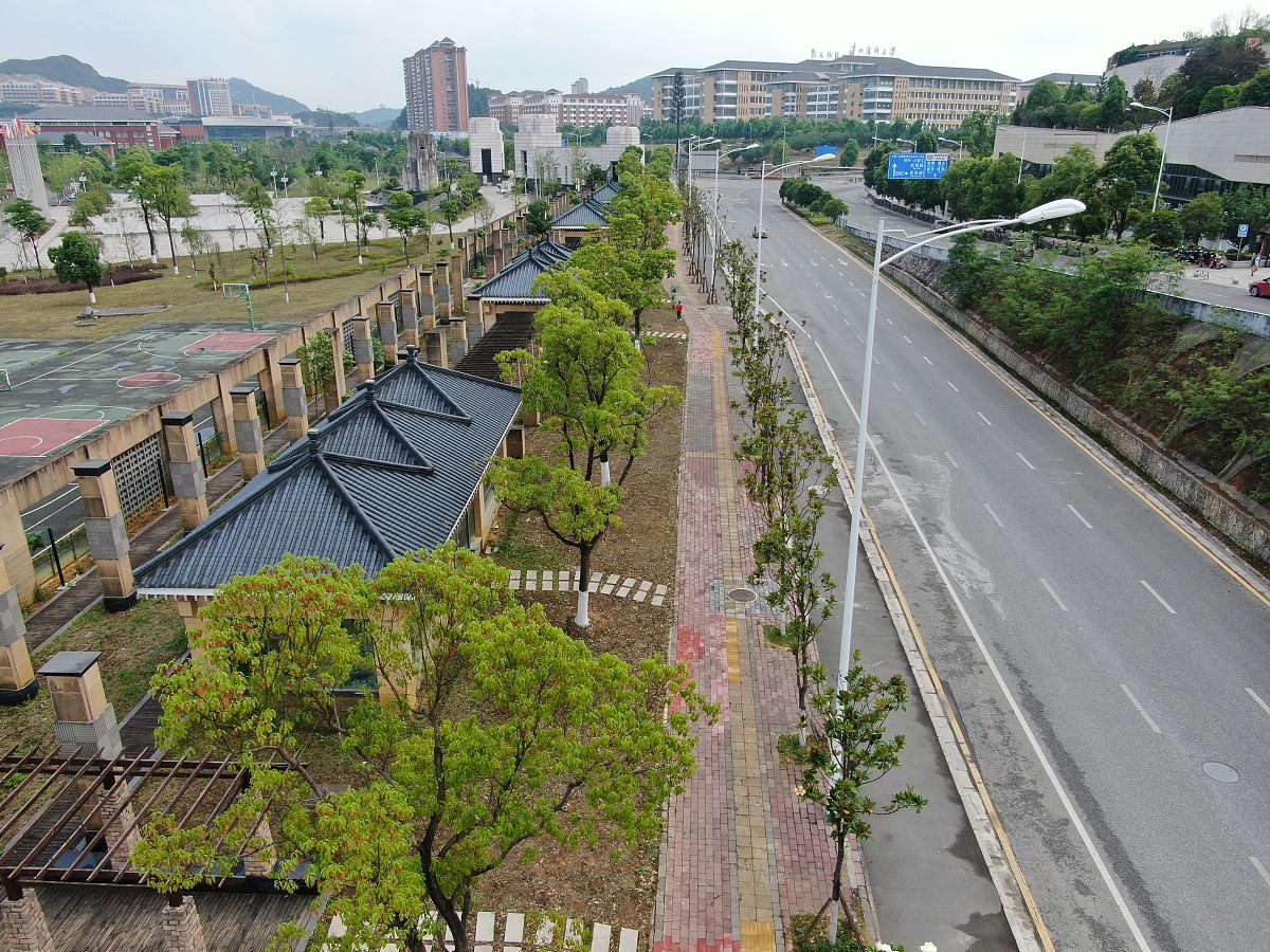 2021年贵州省大学明德学院通信工程招生