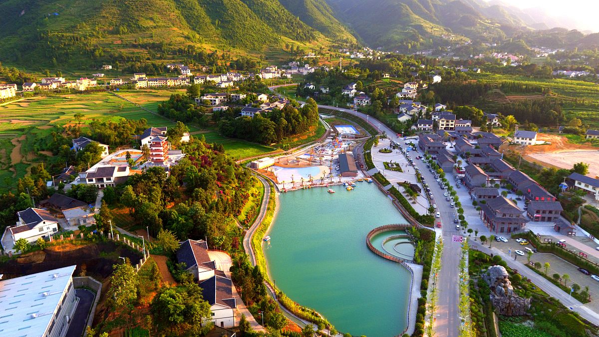 关于贵州仁怀公路二级资质新办及转让内容详细一点字数