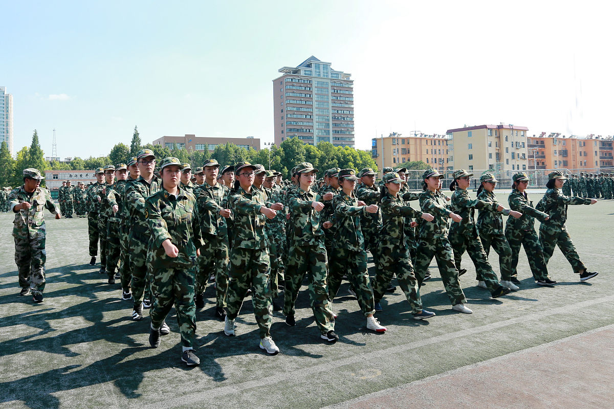 德阳弘正运动职业学校的军事化管理
