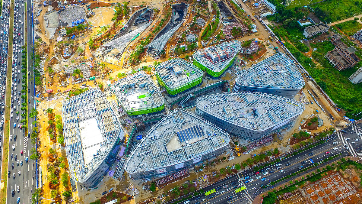 滇南中心城市发展面临挑战：规划、环境、人口、经济、社会保障问题