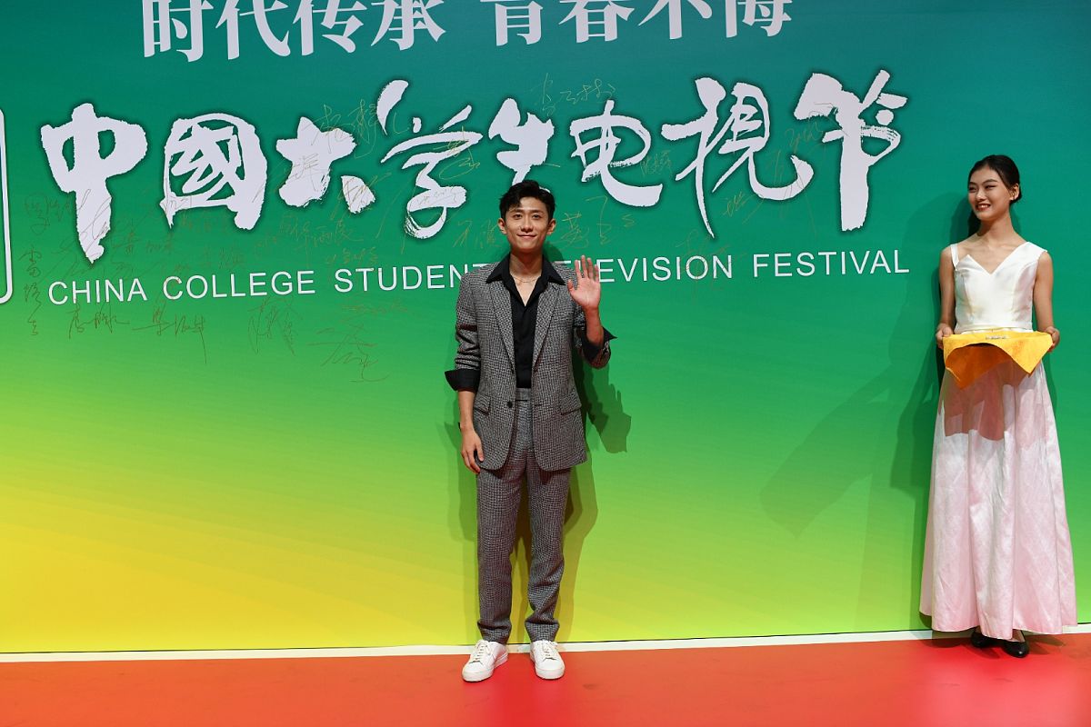 成都铁路运输院校毕业生就业指南：精准定位，赢得未来