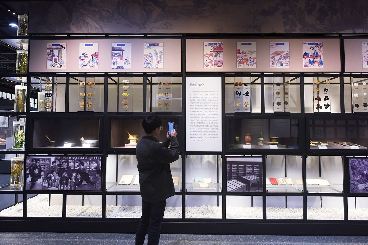 2021年云南省中医药中等普通中专招生地址及就业前景