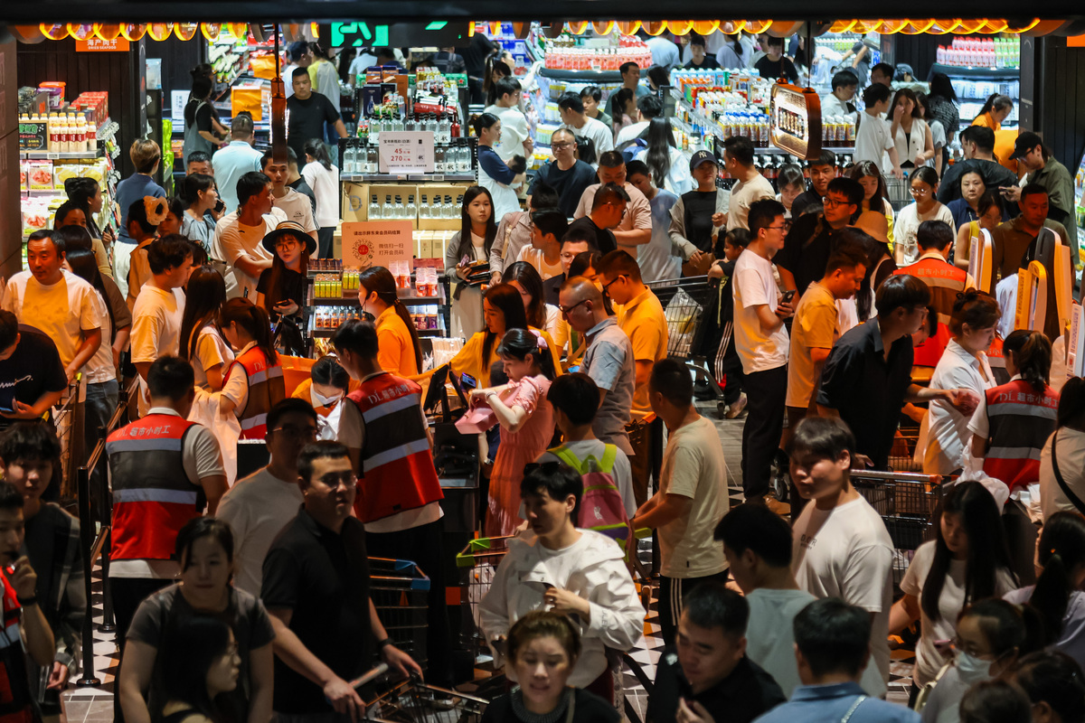 夜市经营策略：吸引年轻人，提升体验感