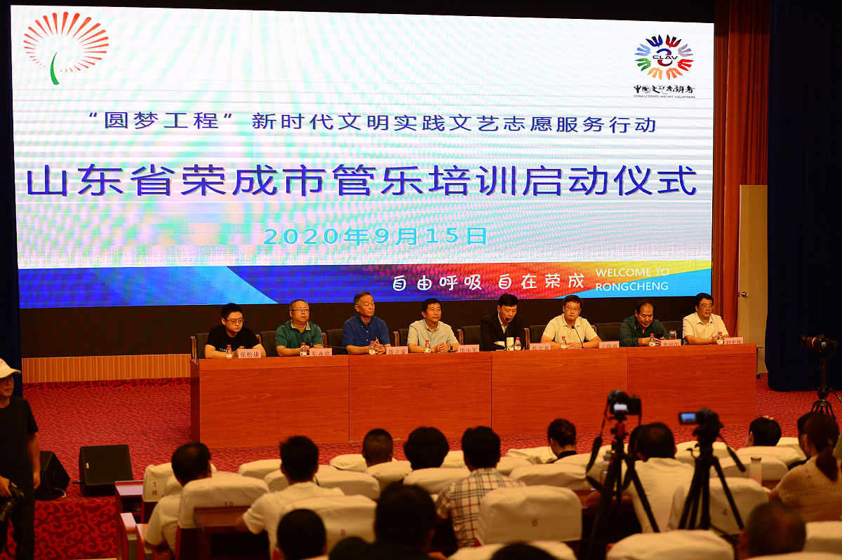 成都职业技能学校：优势与不足分析