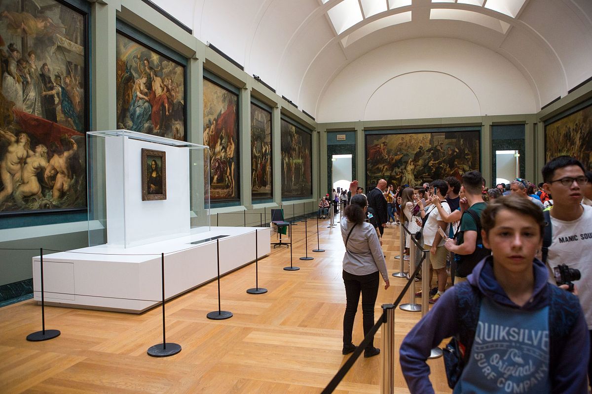 法国之旅：浪漫文化与美食的向往