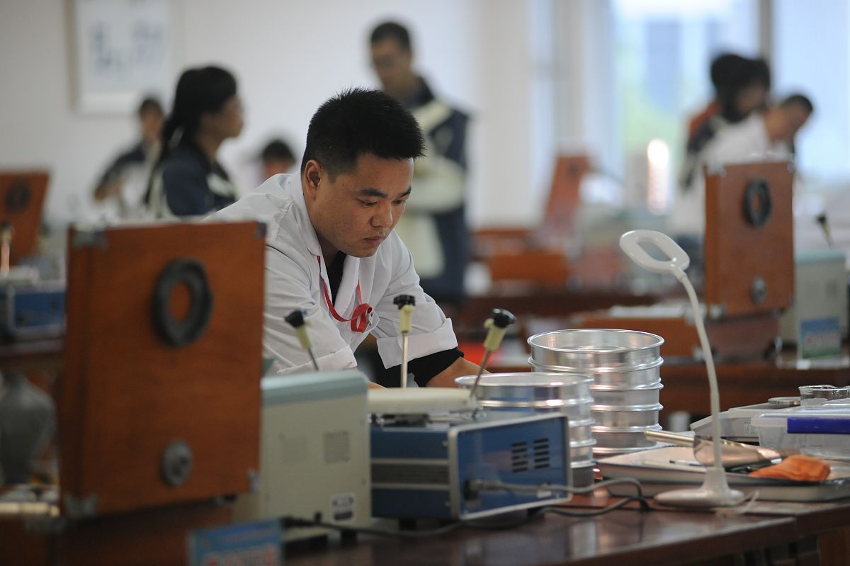 山西药科职业学院中药鉴定与质量检测技术专业：学习内容及就业前景