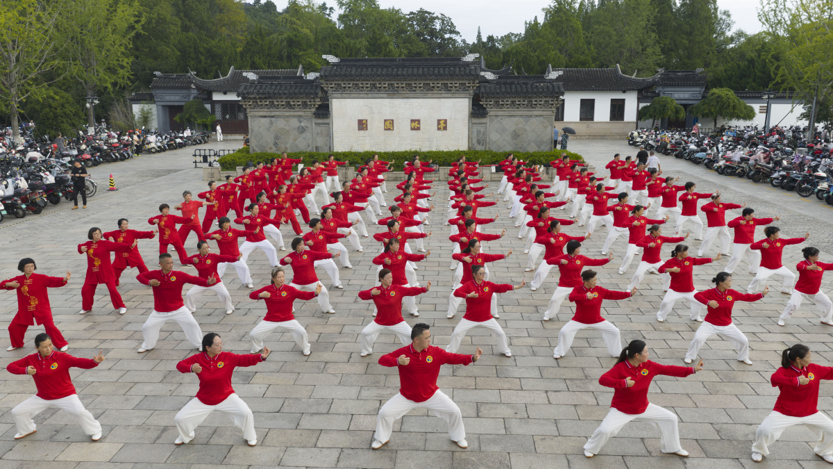 登封少林鹅坡武术学校2023年专业招生：太极拳、形意拳、少林拳等