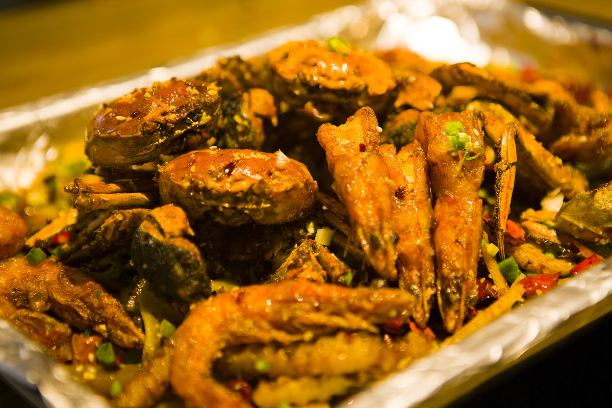 醉蟹醉虾：美味酒香，鲜嫩可口 - 中式美食推荐