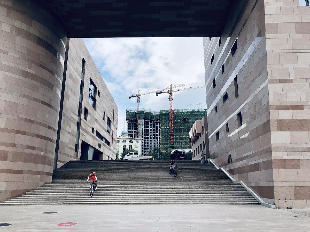 西宁职业技术学校：热门专业推荐和职业发展规划