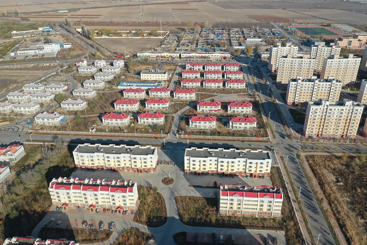 新疆阿克苏纺织工业城到静湖路距离及交通时间