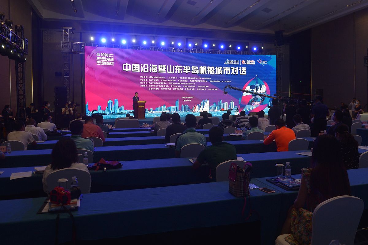 以总经理助理的名义替领导发送邮件给中国研究型医院学会邮件的大致内容为将备案表发送给学会如何编写邮件的内容和格式