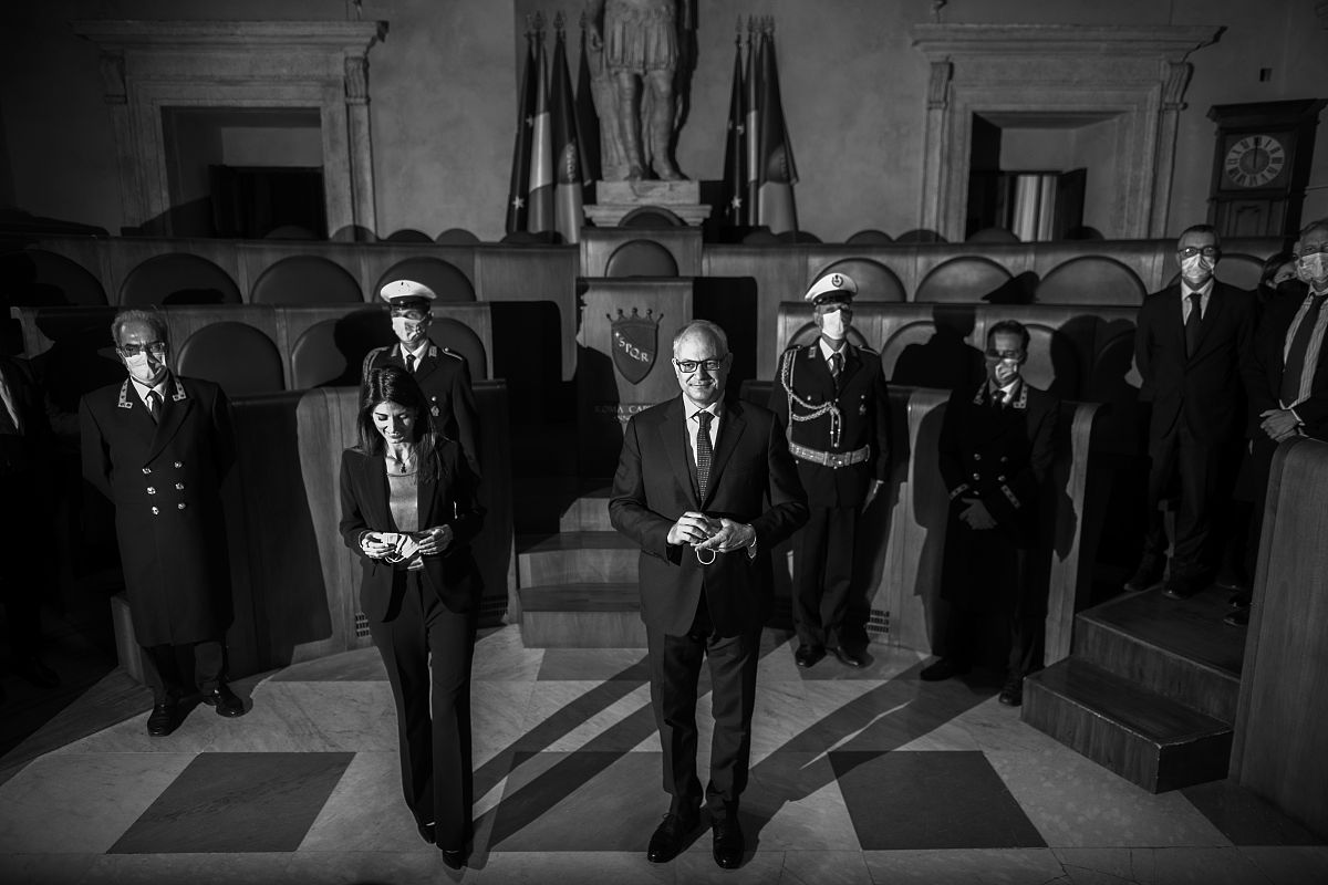 《至暗时刻》观后感：丘吉尔与英国的至暗时刻