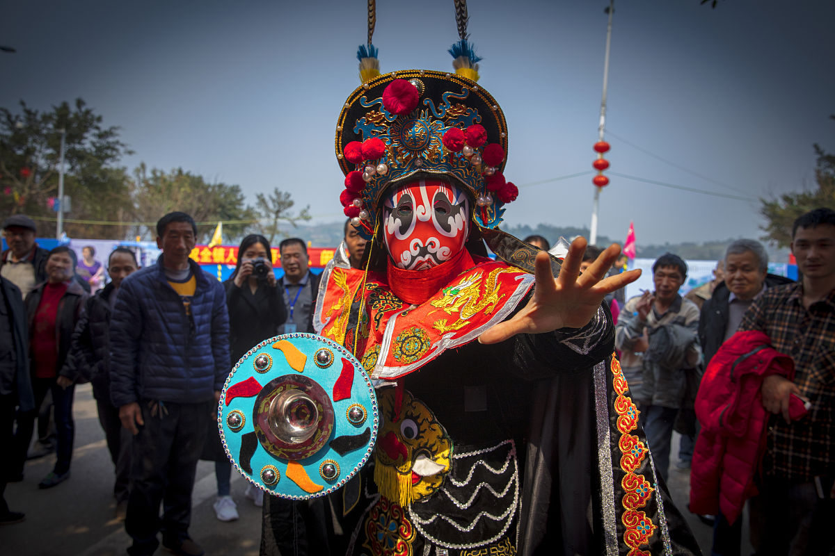 重庆航空学校3+2学制2018年招生条件：报名条件及考试要求
