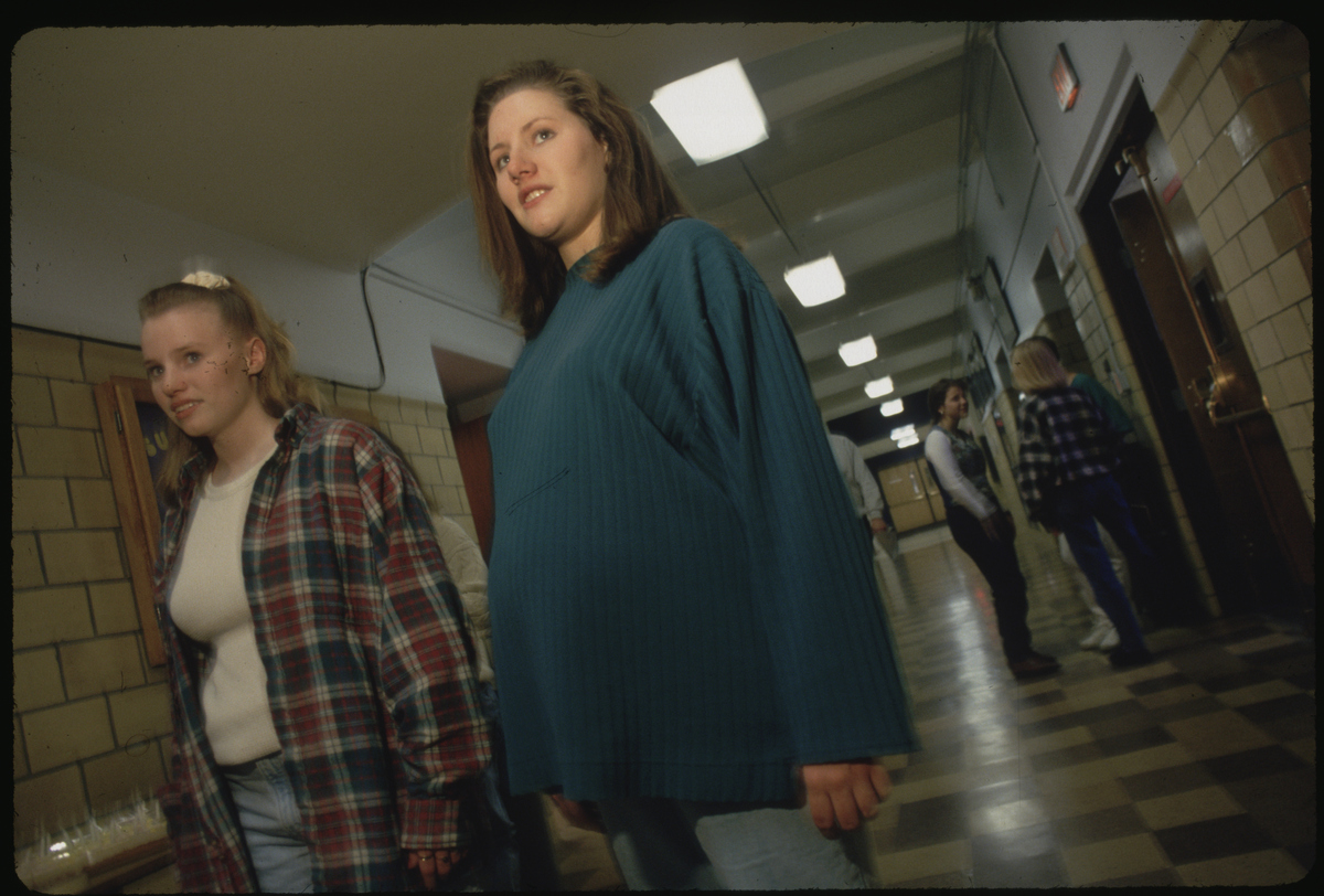 《土拨鼠之日》中的丽塔：爱情、成长与意义的象征