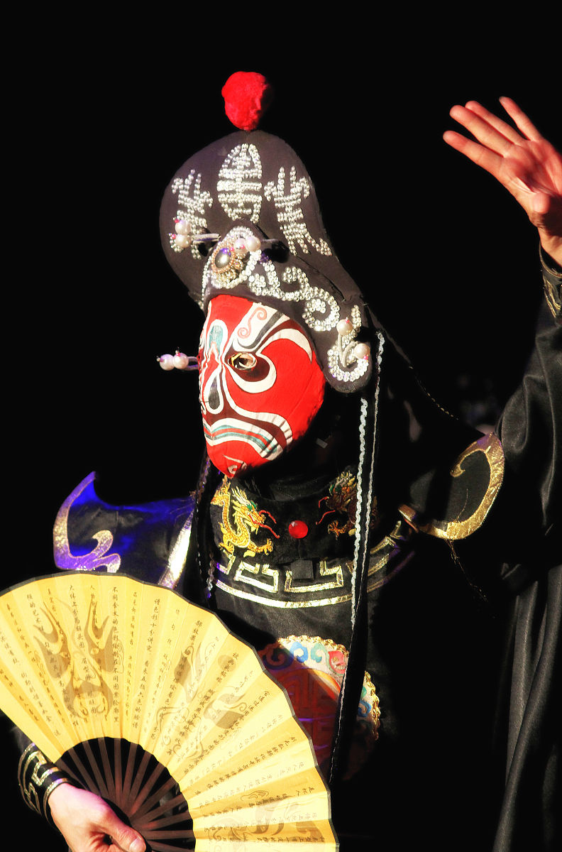 川剧变脸：传承与创新，爱情与驱逐