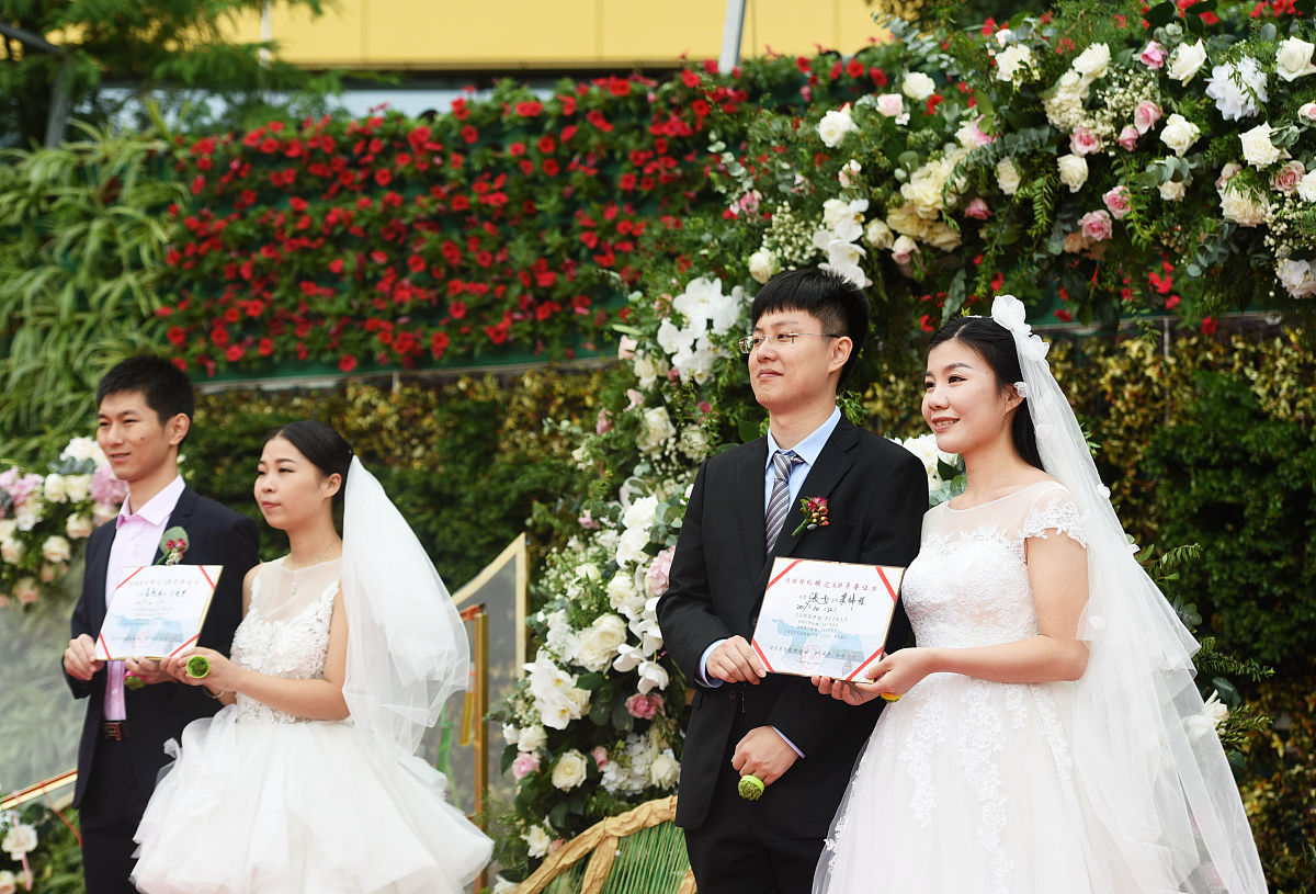 博士师妹结婚 已经答应去参加婚礼 但是现在不想去了 给我一个委婉的理由