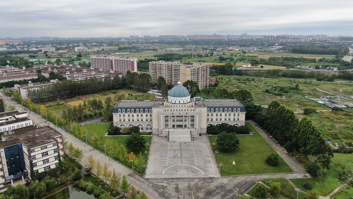 成都公办3+2大专学院有哪些