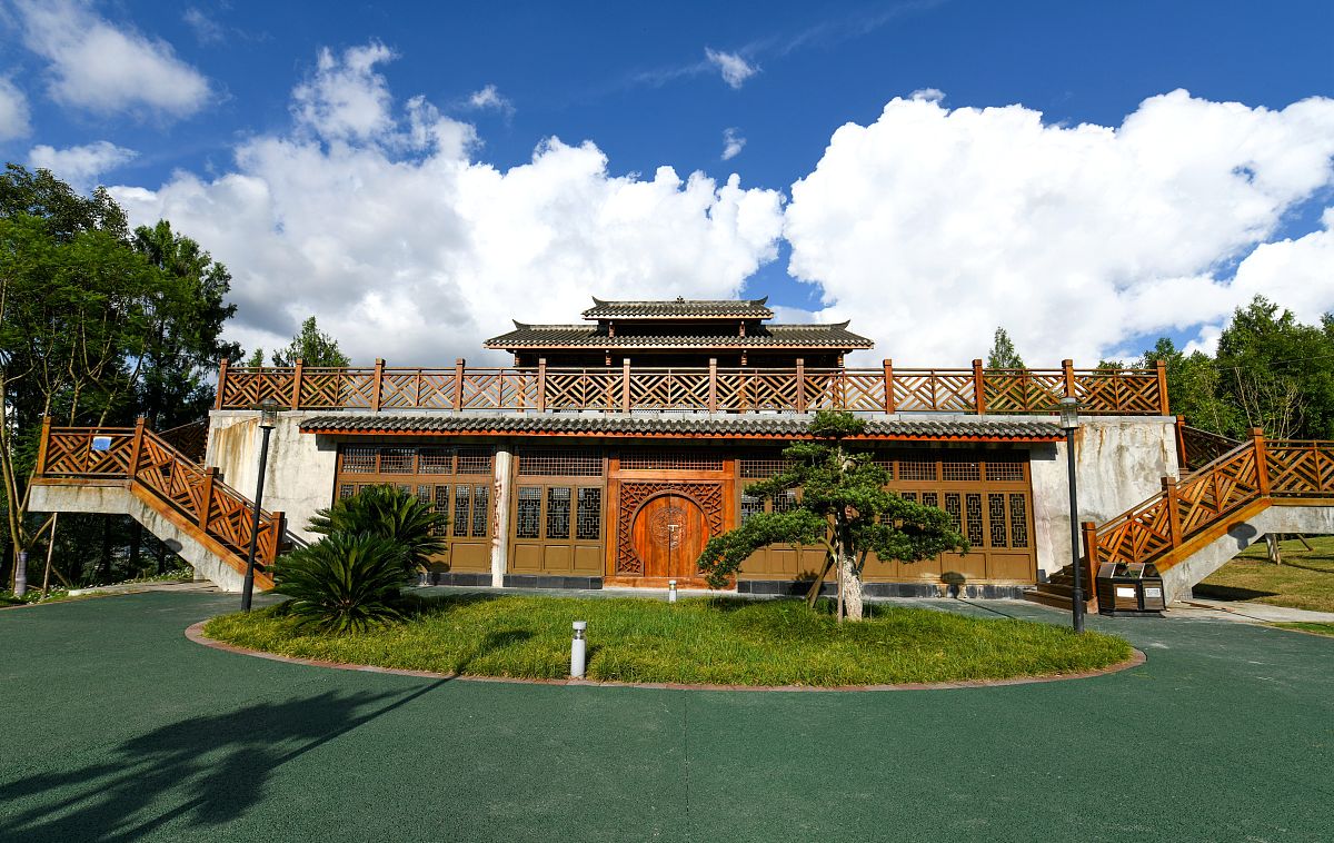 2023年巴中市中职学校招生指南：热门学校及专业推荐