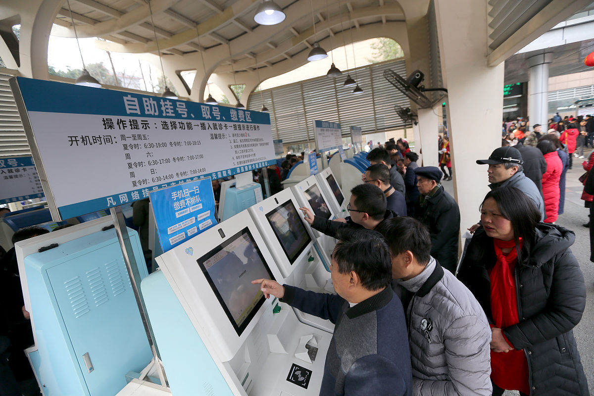 成都铁道车辆专业院校推荐：选择专业、优质的铁路人才培养基地