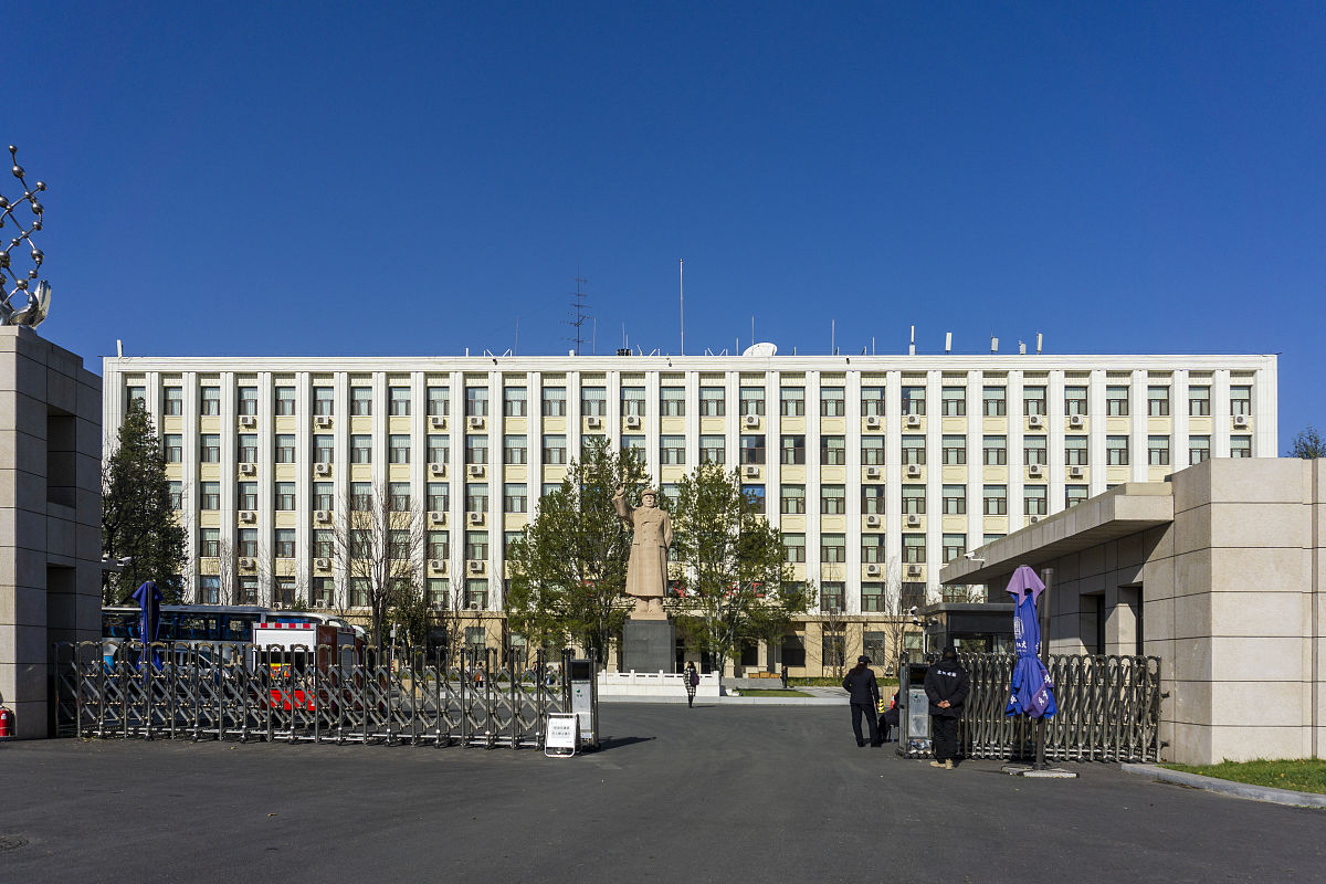 长庆石油学校2022年专业设置：石油勘探技术、化学工程与工艺等
