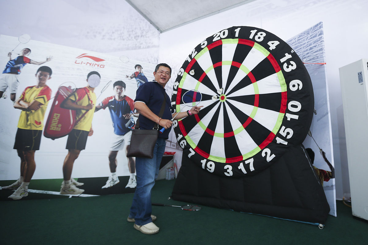 飞镖投掷技巧: 掌握精准投掷的6个步骤