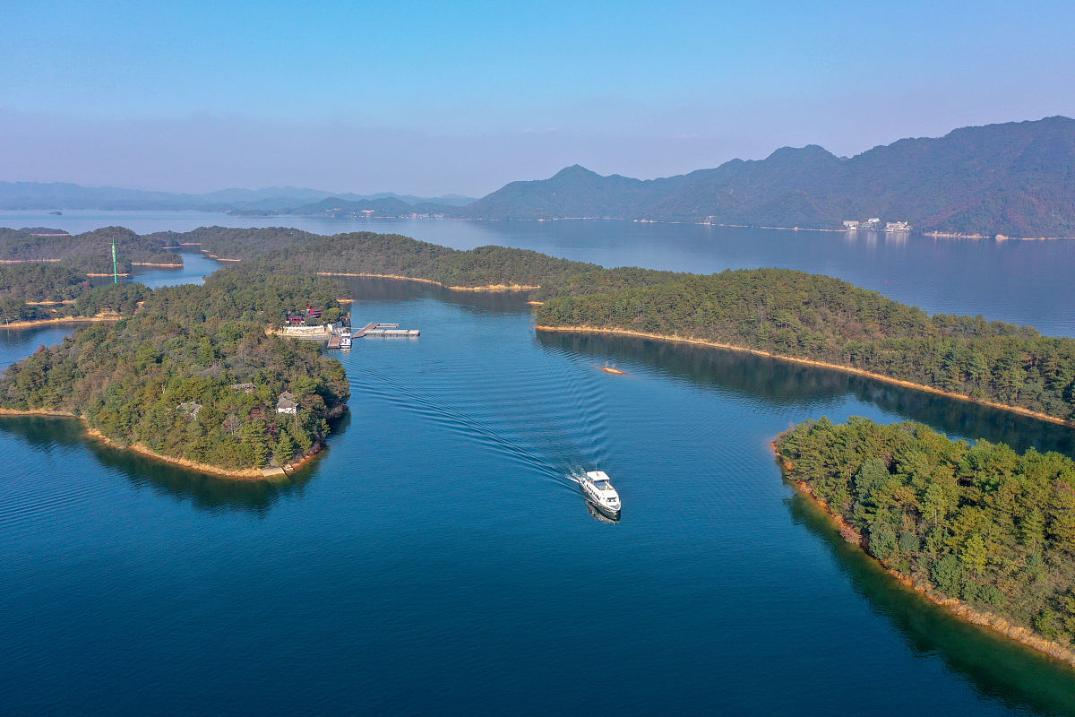 写一个关于五一游庐山西海的想法 50字