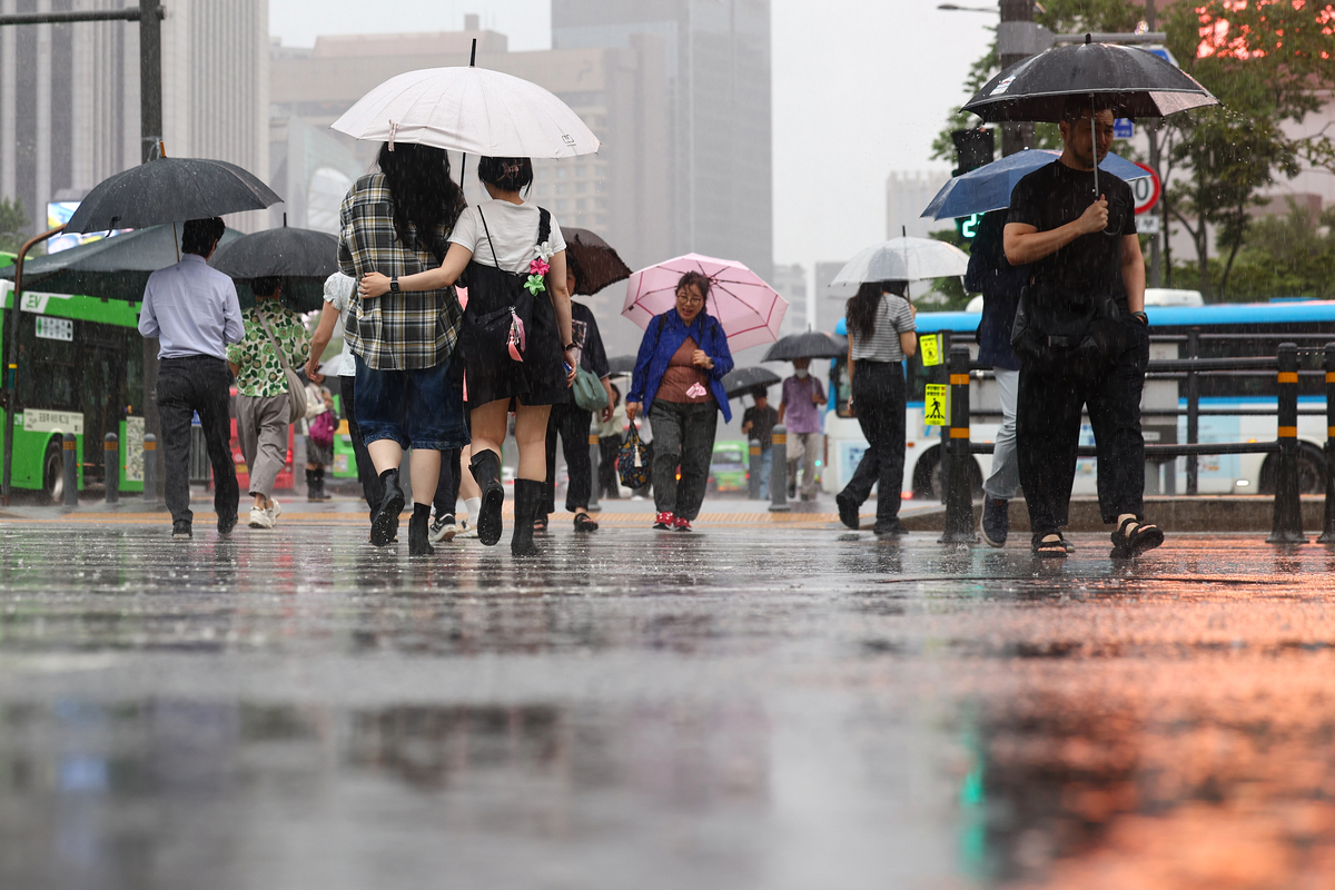 20条回复：今天东北地区局地有大暴雨 中东部多地继续蒸桑拿