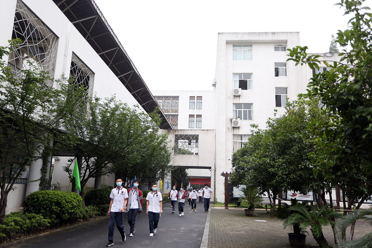 重庆渝北区统景职业中学专业设置 - 培养实用技能，成就未来梦想