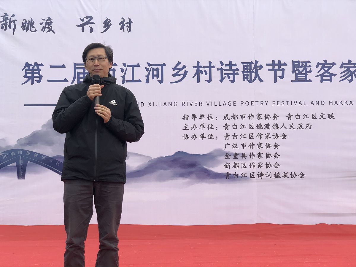 赞美乡村中学的诗歌 - 乡土情怀，青春飞扬