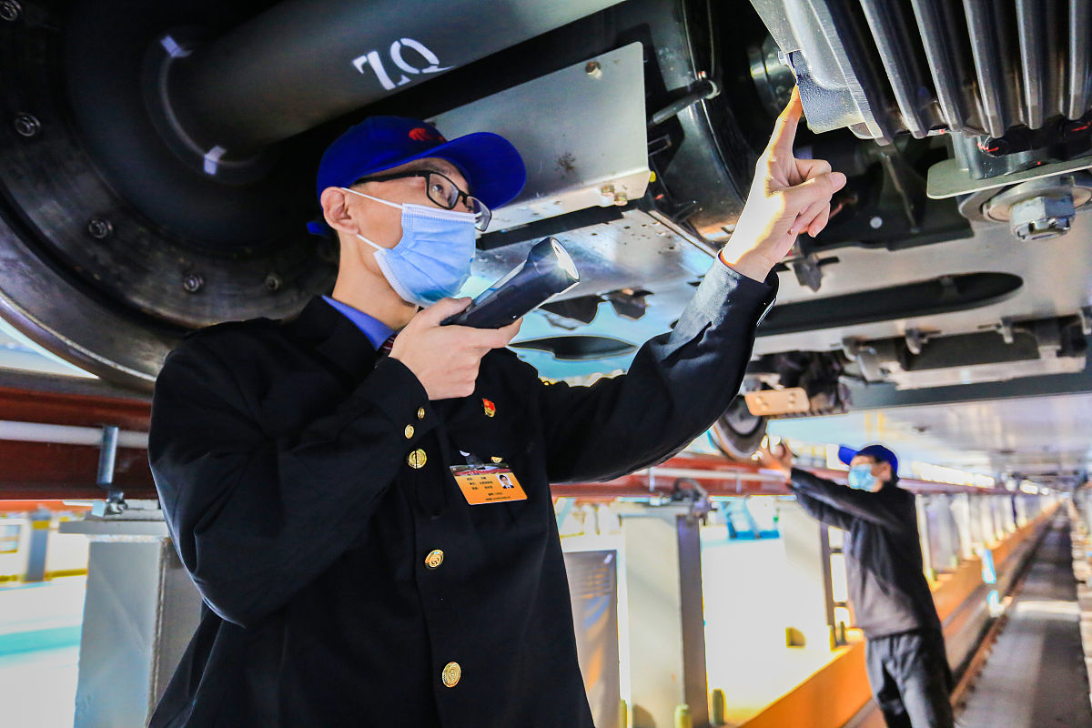 成都市高铁学校招生情况如何？