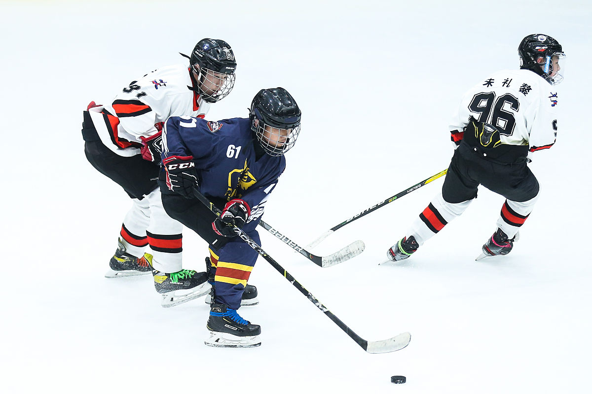 2021年10月5日,北京,2021中国青少年冰球联赛全国决赛,上海全明星vs北